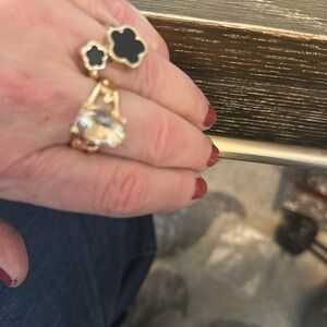 Rings size 9 Set of 2 rings Elegant Gold and black and Crystal